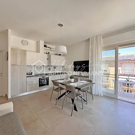 211 - Bilo Appena Ristrutturato A A Due Passi Dal Centro Del Paese * Sirolo