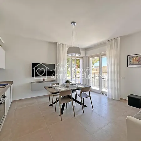 211 - Bilo Appena Ristrutturato A A Due Passi Dal Centro Del Paese Sirolo