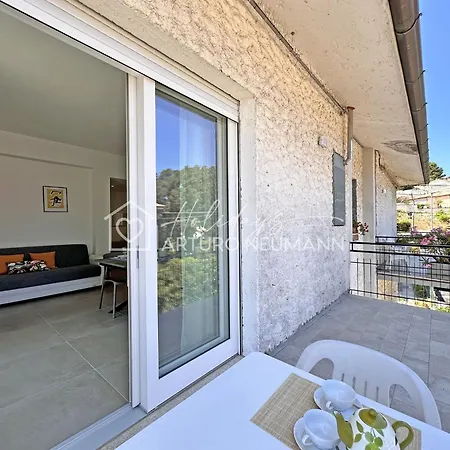 211 - Bilo Appena Ristrutturato A A Due Passi Dal Centro Del Paese Διαμέρισμα *