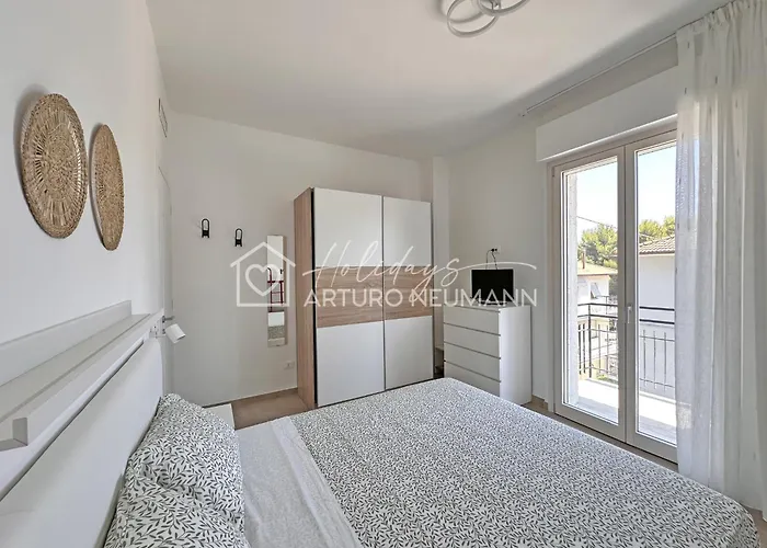 211 - Bilo Appena Ristrutturato A A Due Passi Dal Centro Del Paese Διαμέρισμα